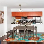 Star Stay Miami Yellow Brickell