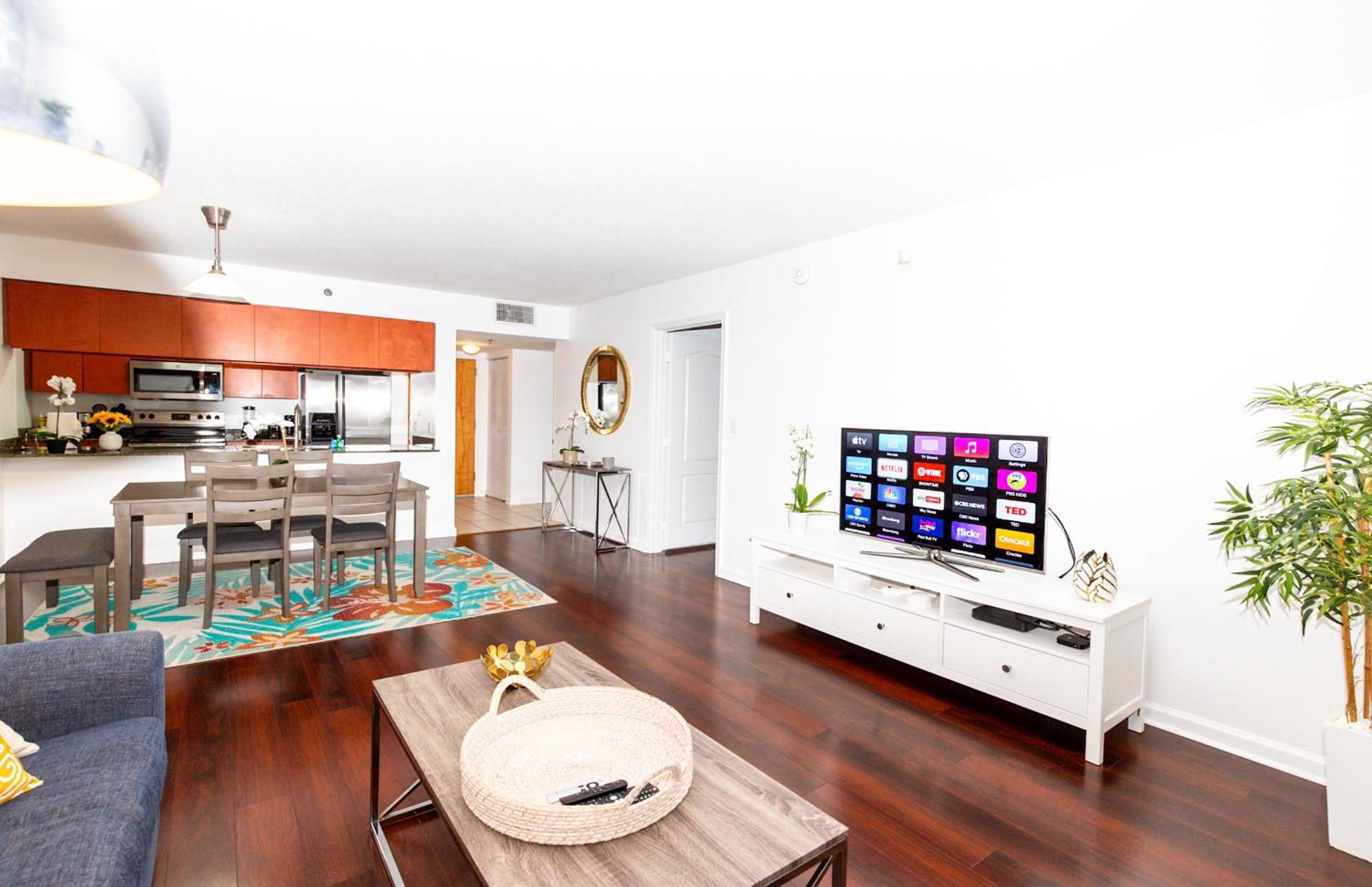 Star Yellow Brickell Apartment *