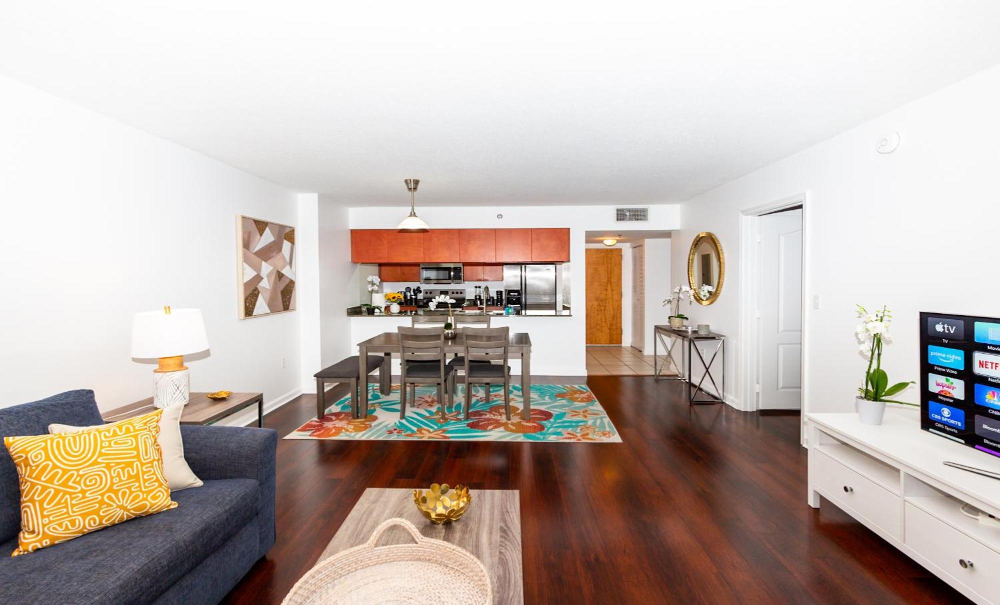 Star Yellow Brickell Apartment *